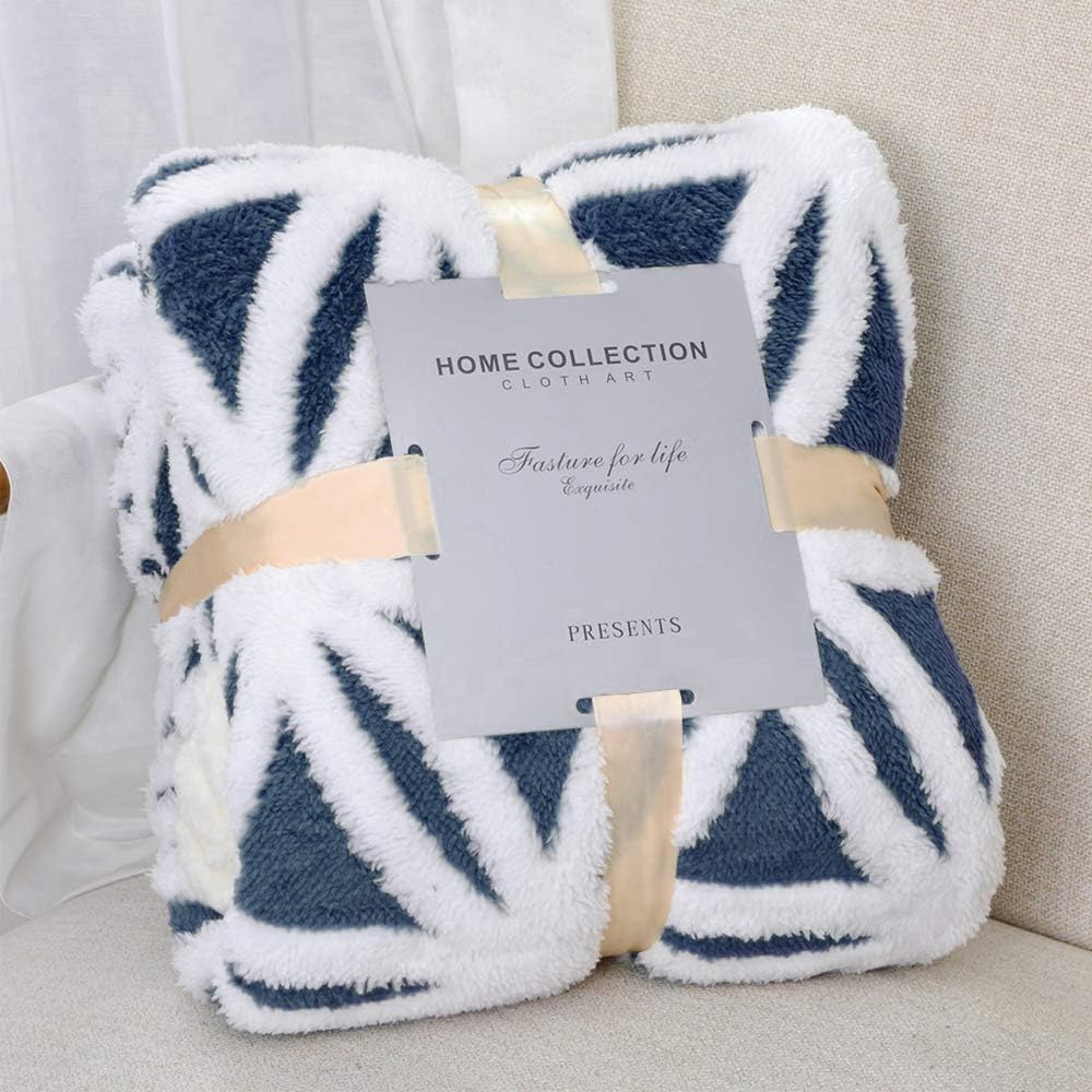 Cozy Up with Our Luxurious Dual-Sided Sherpa Fleece Blanket - Soft Throw for Couch, Sofa & Bed!