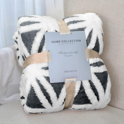 Cozy Up with Our Luxurious Dual-Sided Sherpa Fleece Blanket - Soft Throw for Couch, Sofa & Bed!